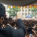 allu-arjun-at-mall-of-joy-kerala-stills-5