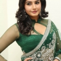 ragini-dwivedi-hot-stills-4