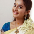 bhama-malayalam-actress-stills-15